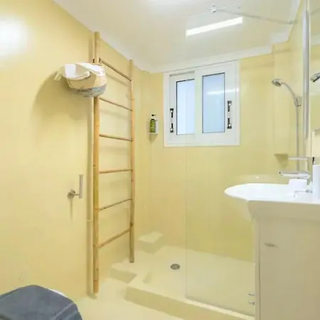 Koykaki Modern Retreat 250M From Acropolis-2